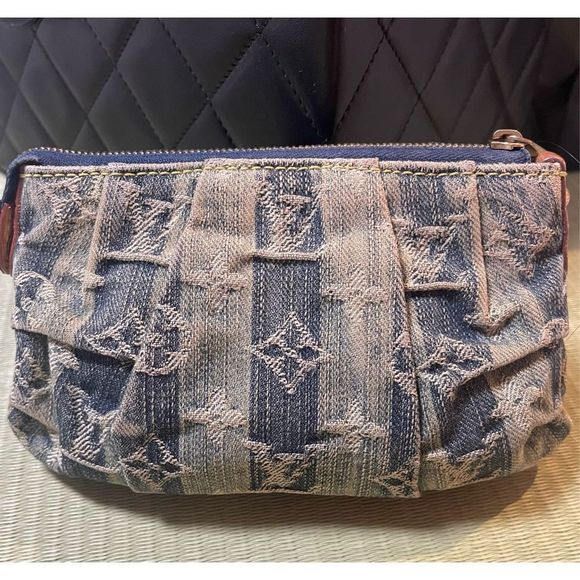 Louis Vuitton Blue Denim Pochette Cosmetic Pouch Monogram Cosmetic Bag - Picture 2 of 11